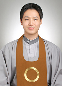 손형찬 교무님.png